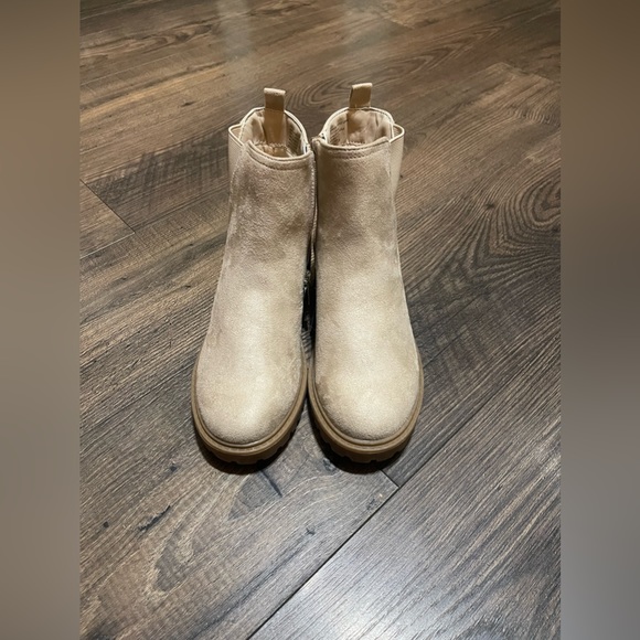 NWOT Vince Camuto Girl's Fashion Chelsea Glitter - Picture 3 of 5